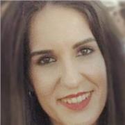 Filóloga Inglesa con más de 8 años de experiencia impartiendo clases de inglés a todos los niveles. He sido preparadora oficiales de exámenes Trinity, Cambridge y Aptis